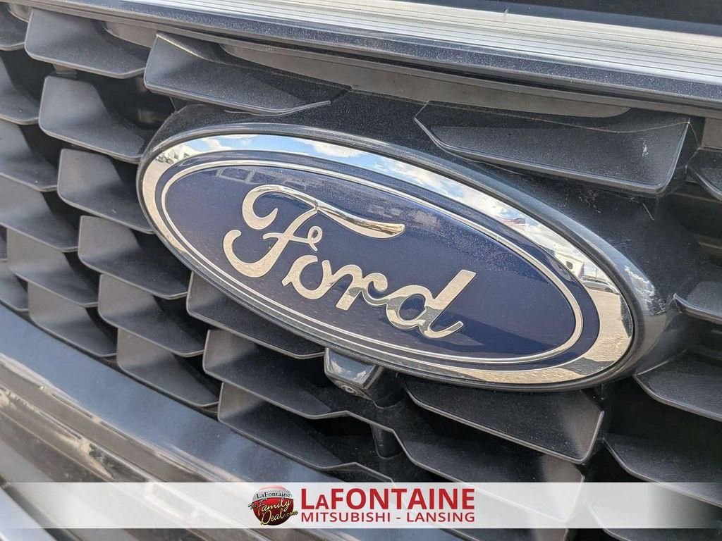 Used 2024 Ford Escape Platinum AWD/4WD image 9
