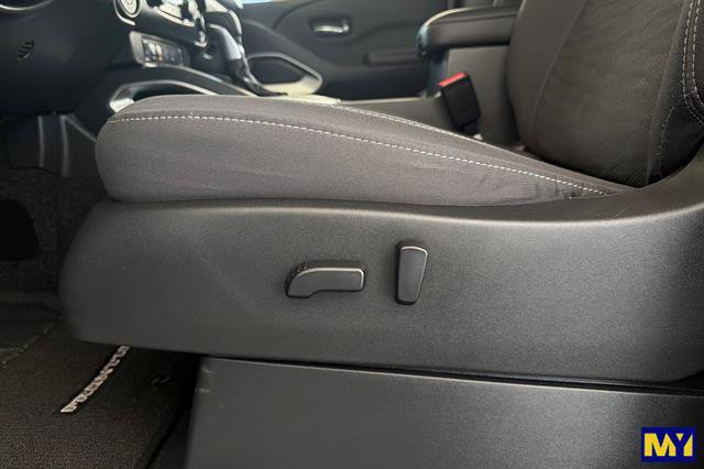 Used 2022 Nissan Frontier SV RWD image 13