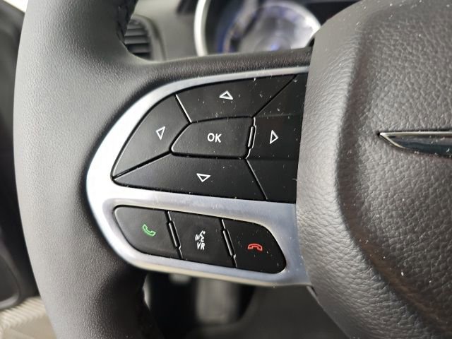 Certified 2023 Chrysler 300 Touring w/ Sport Appearance Package image 14