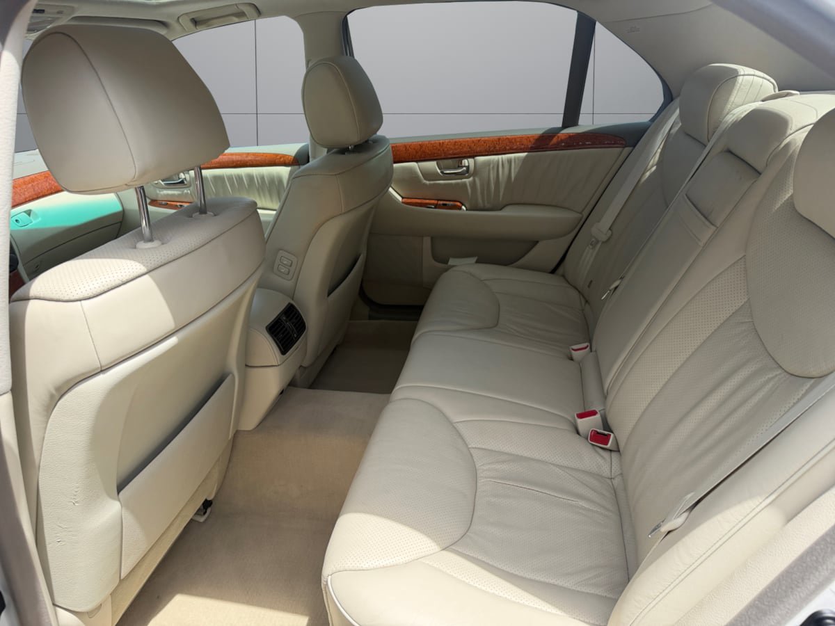 Used 2003 Lexus LS 430 RWD image 16