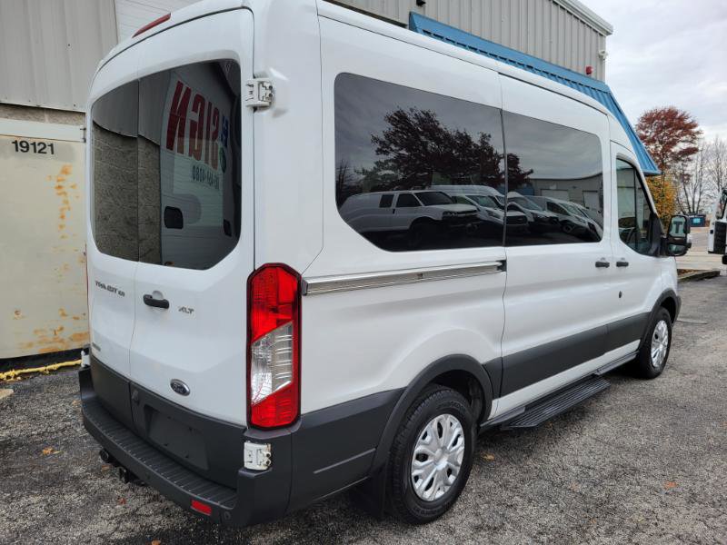Used 2016 Ford Transit 150 XLT image 40