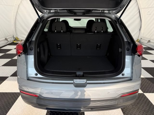 New 2027 Chevrolet Bolt LT w/ Comfort Package FWD image 4