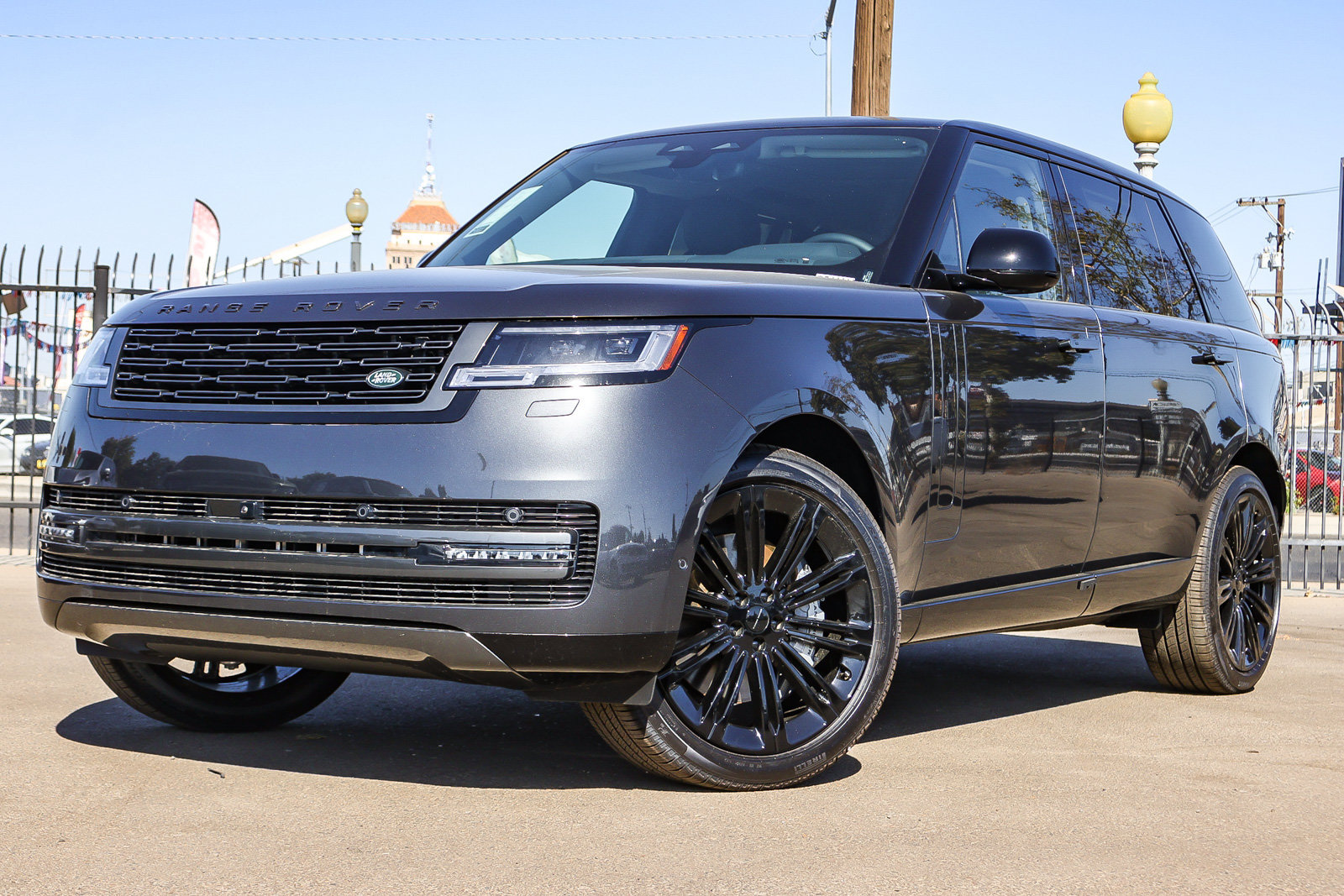 New 2026 Land Rover Range Rover Long Wheelbase SE