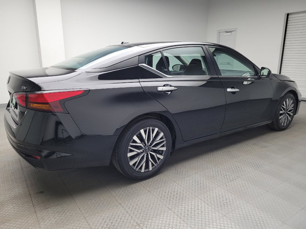 Used 2023 Nissan Altima 2.5 SV image 10