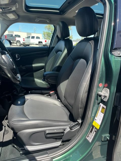Used 2017 MINI Cooper 4-Door Hardtop FWD image 30