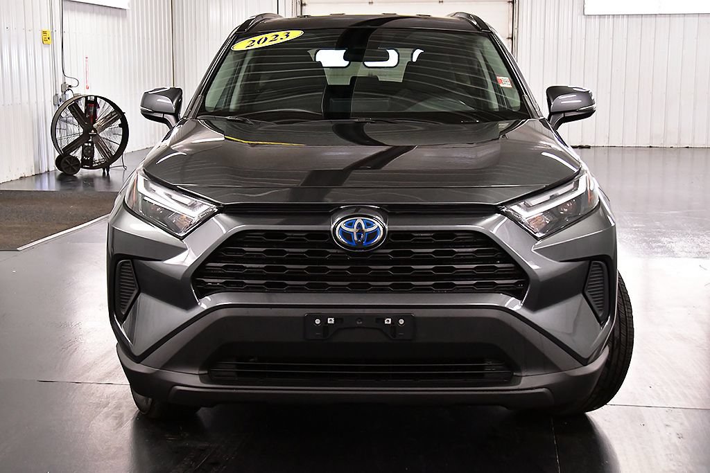 Used 2023 Toyota RAV4 XLE w/ XLE Grade Weather Package AWD/4WD image 2