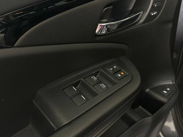 Used 2016 Honda Pilot Touring image 31