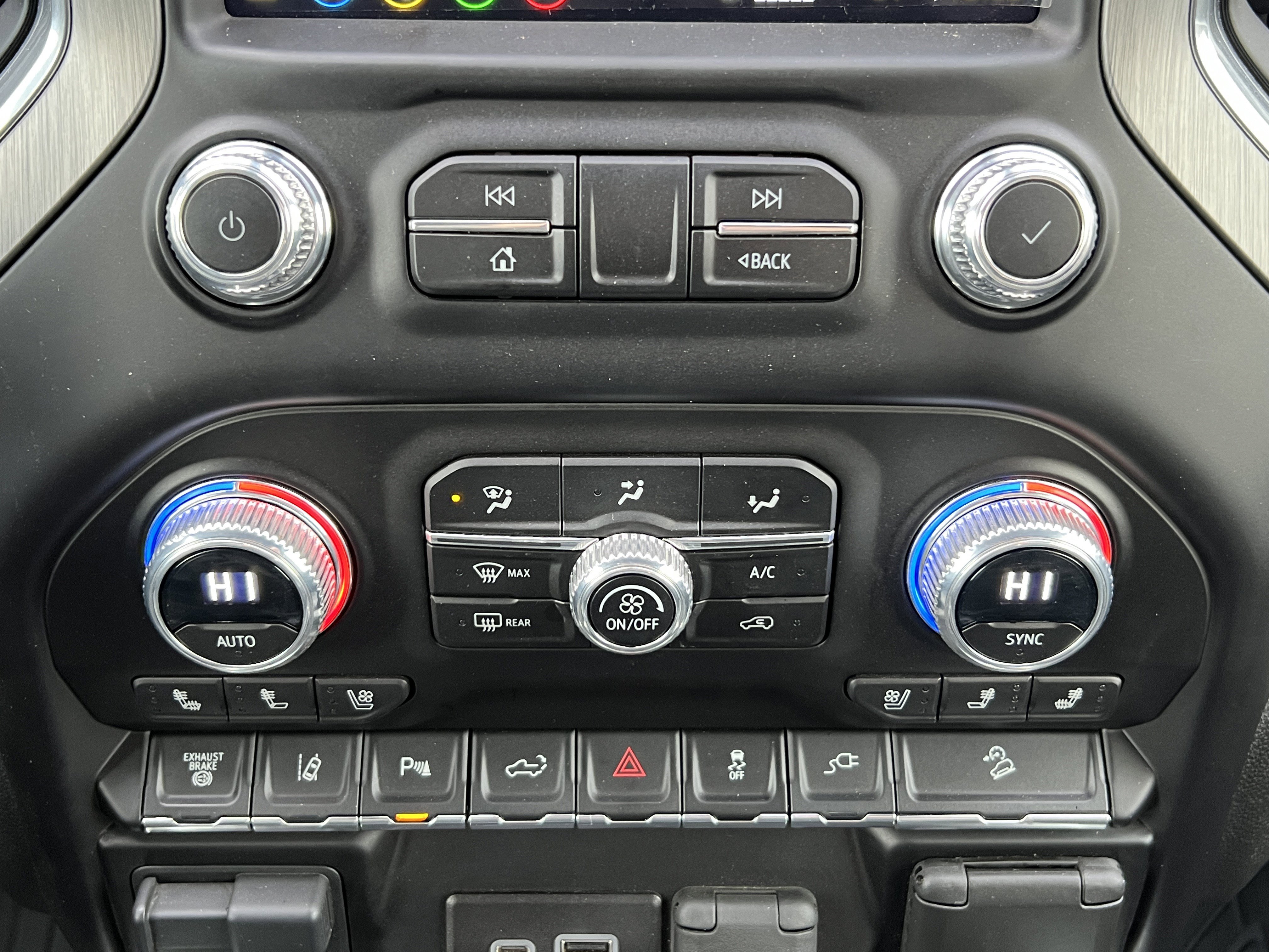 Used 2023 GMC Sierra 3500 Denali w/ Denali Ultimate Package image 30