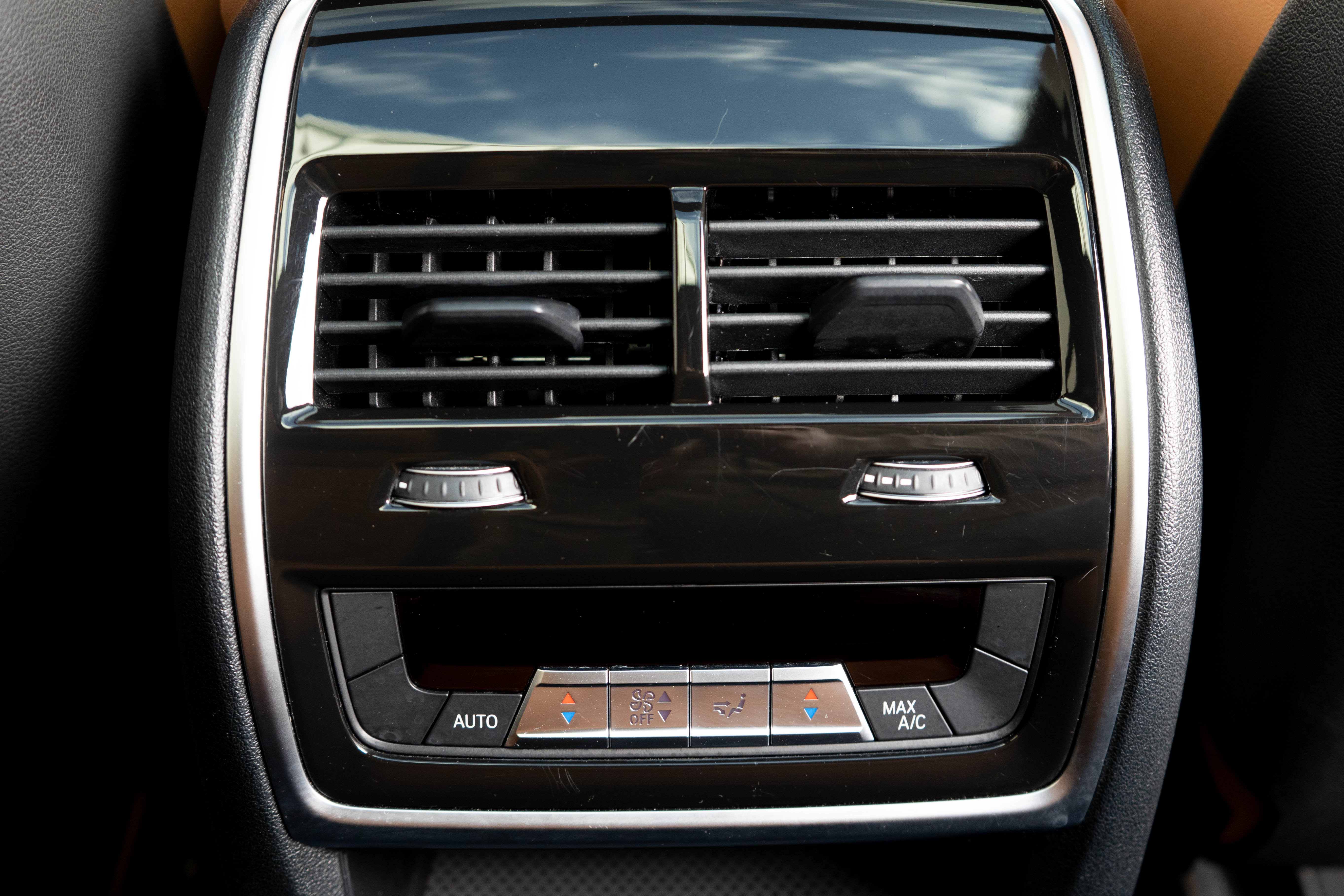 Used 2023 BMW X7 M60i image 49