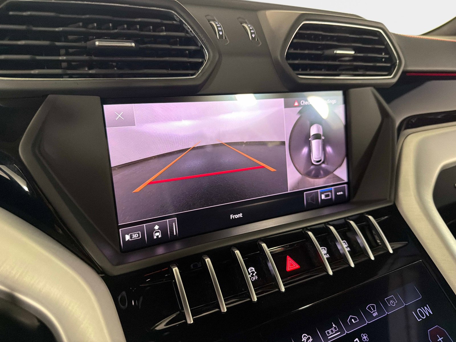 Used 2019 Lamborghini Urus AWD/4WD image 42