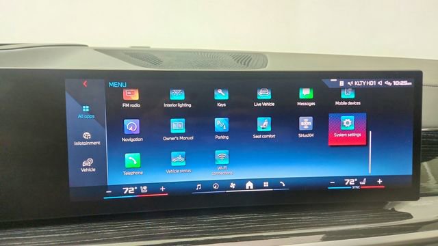 Used 2025 BMW X7 M60i image 55