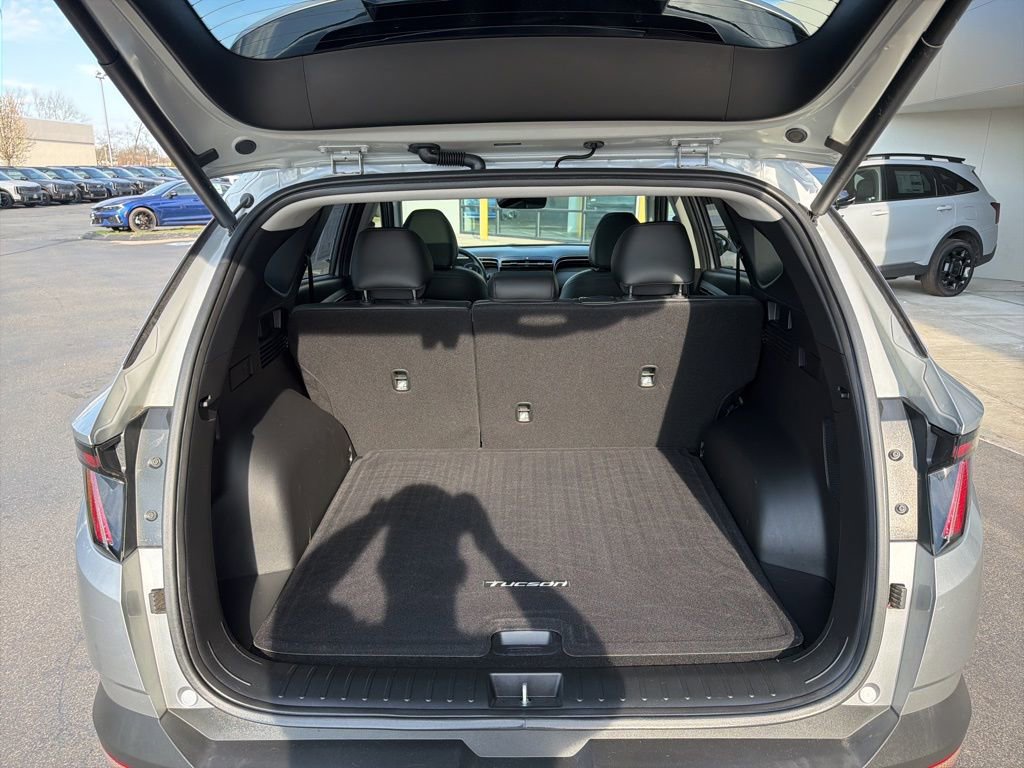 Used 2023 Hyundai Tucson Limited image 17