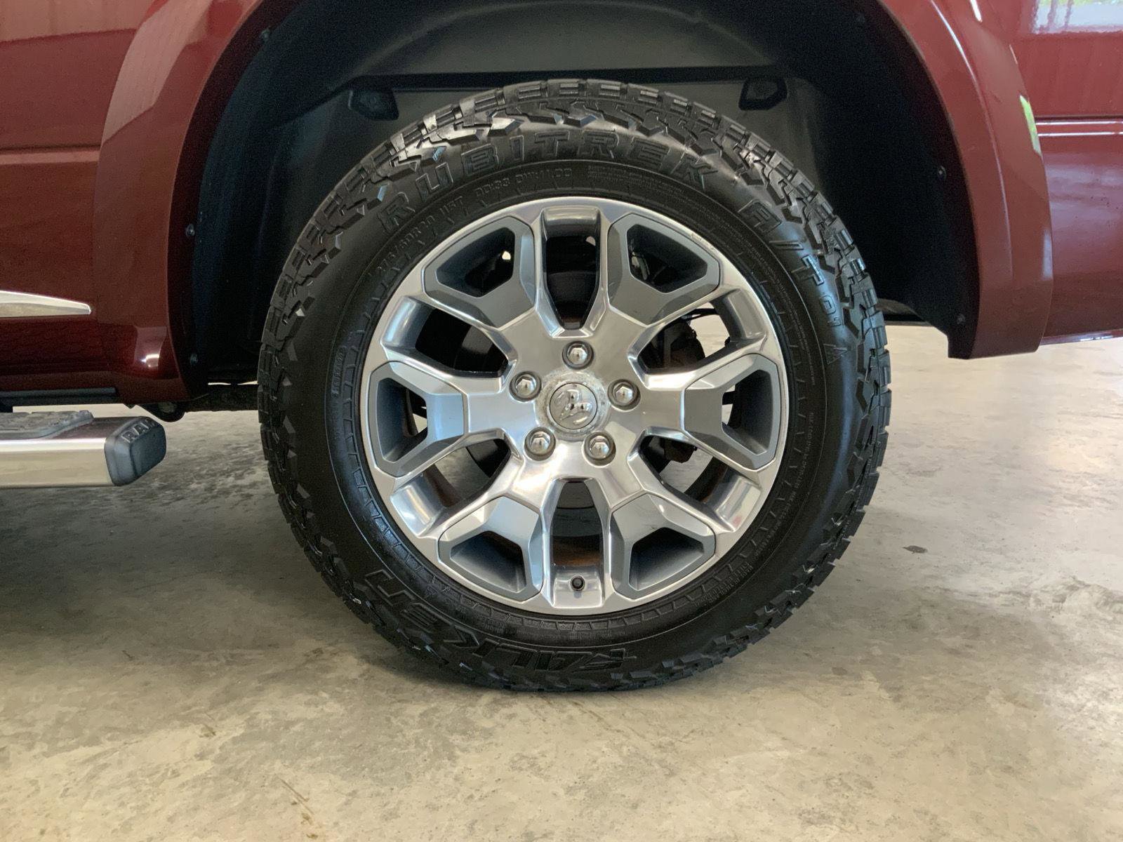 Used 2017 RAM 1500 Limited AWD/4WD image 37