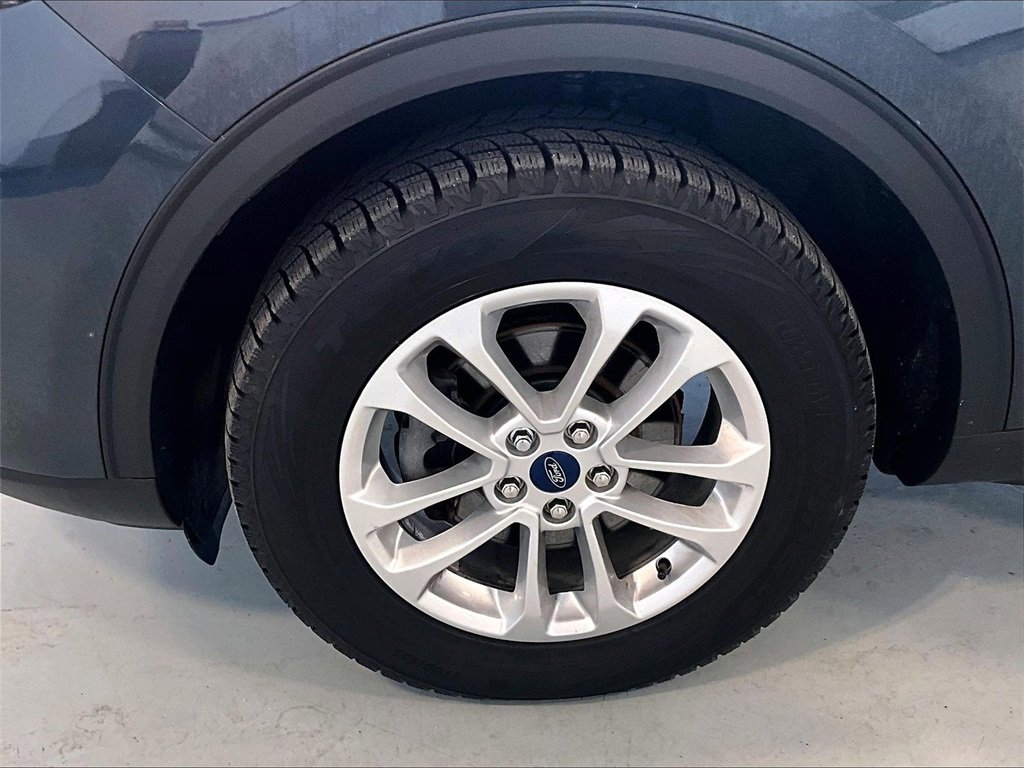 Used 2022 Ford Escape SE w/ Cold Weather Package image 7