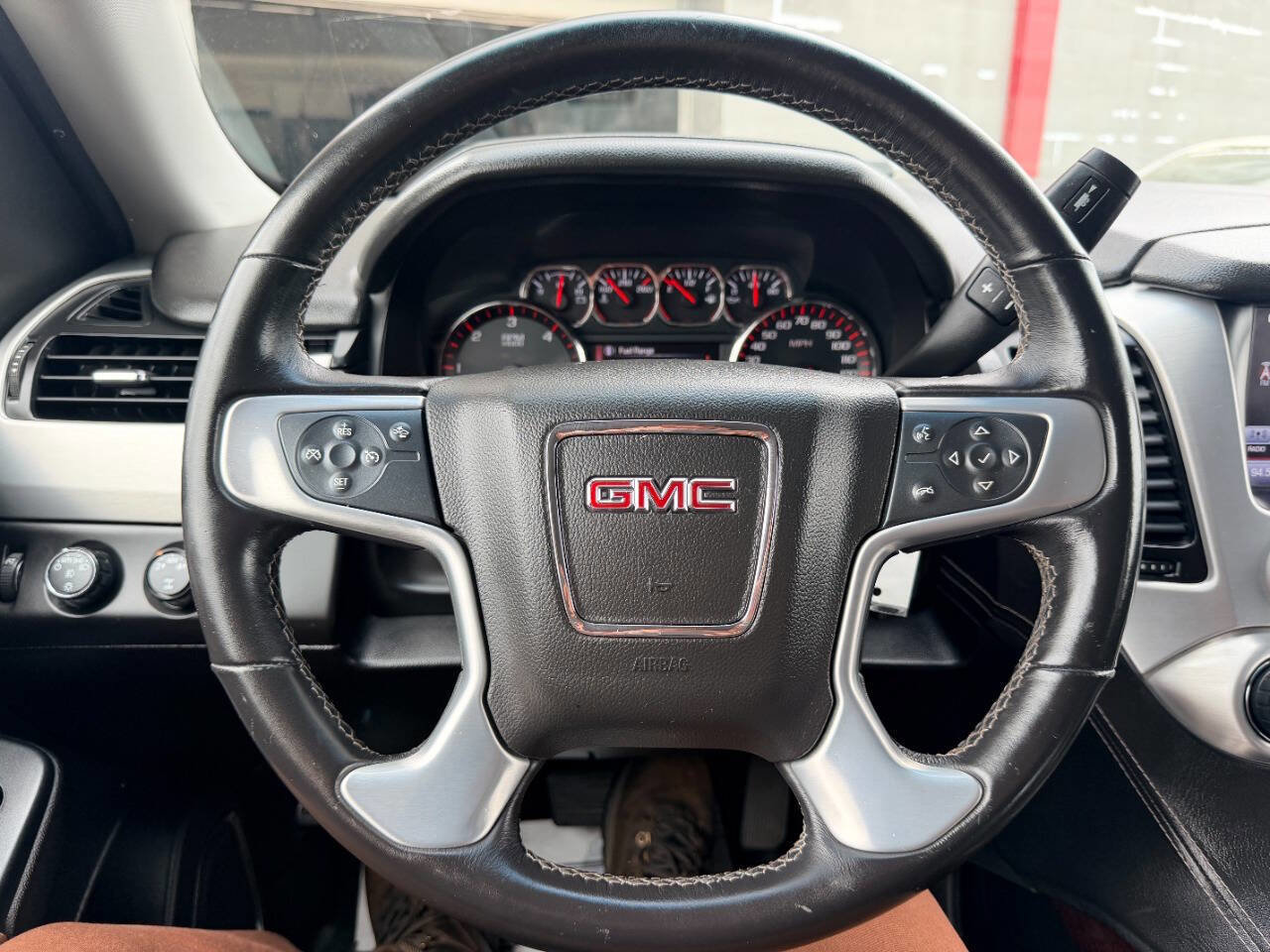 Used 2016 GMC Yukon XL SLE w/ Enhanced Driver Alert Package AWD/4WD image 35