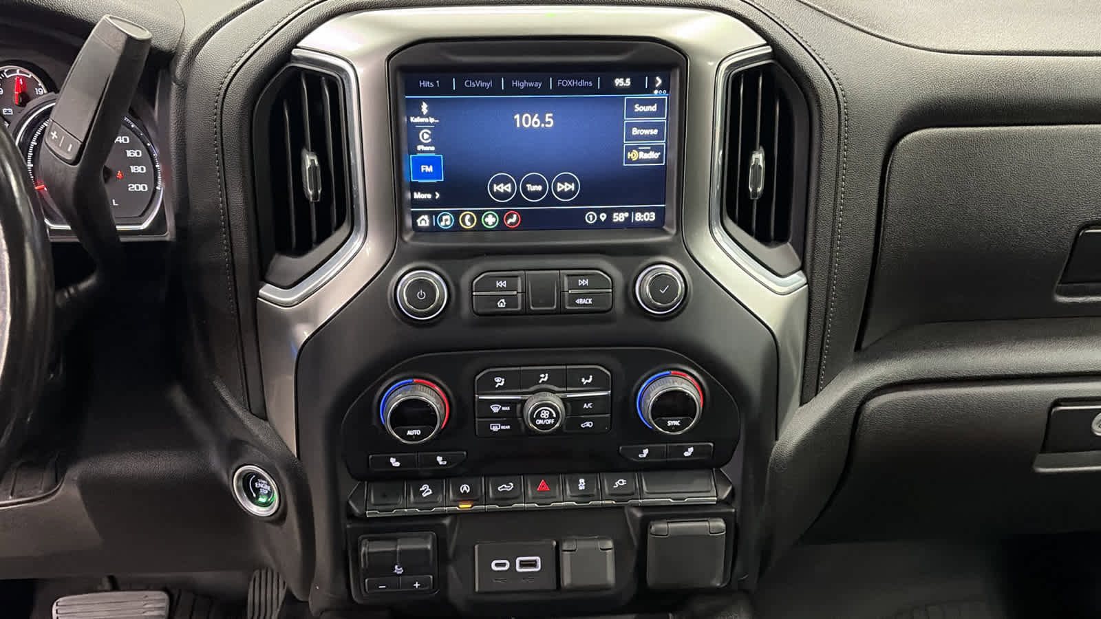 Used 2021 Chevrolet Silverado 1500 RST image 11