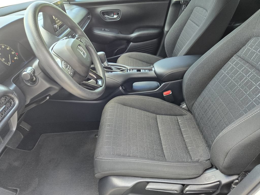 Used 2024 Honda HR-V LX image 9