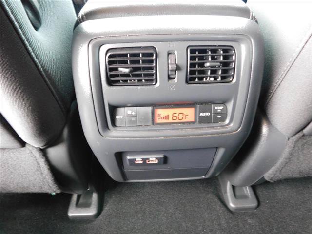 Used 2019 Nissan Pathfinder S AWD/4WD image 24