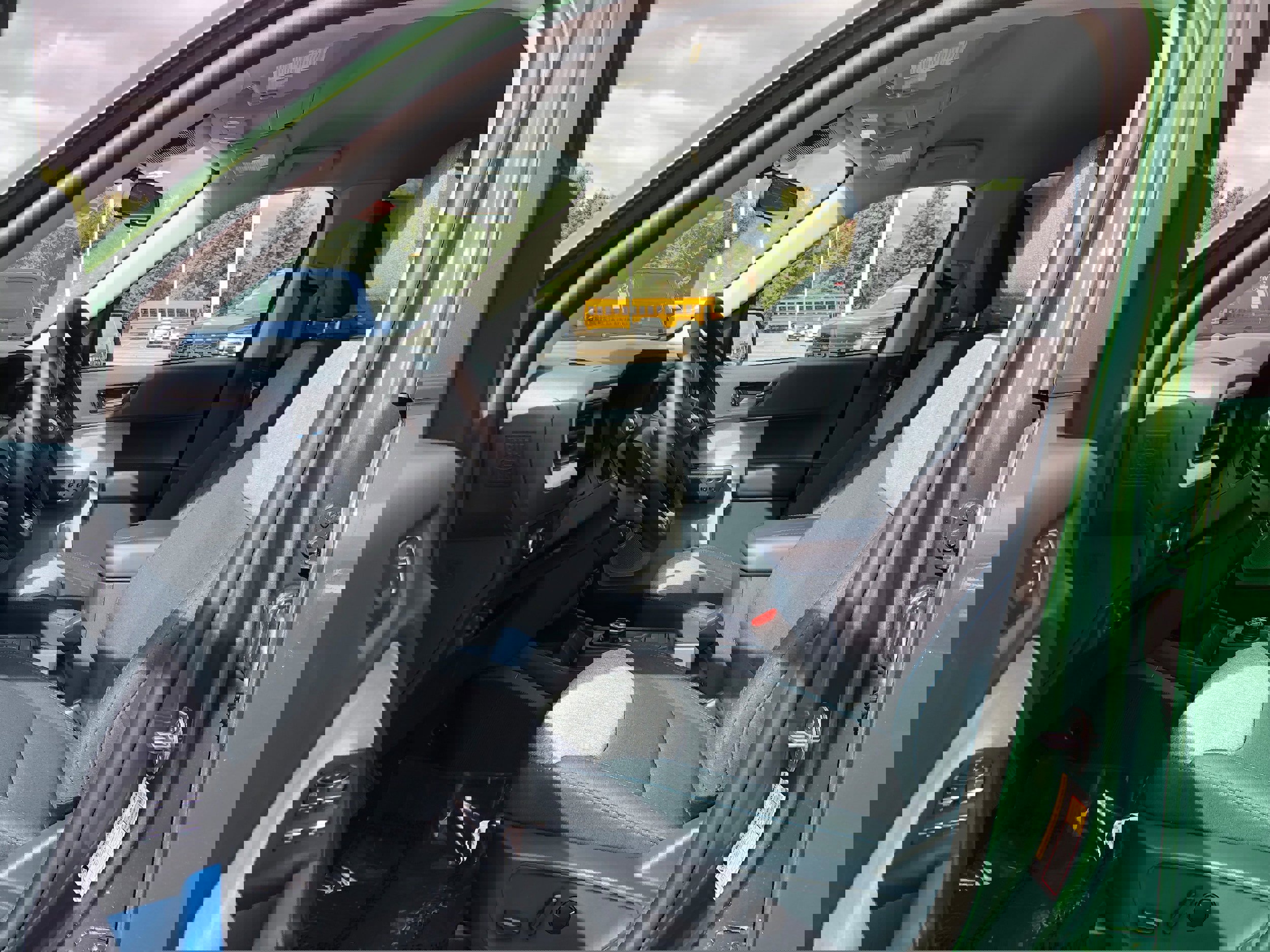 New 2025 Ford Maverick XLT w/ XLT Luxury Package image 21