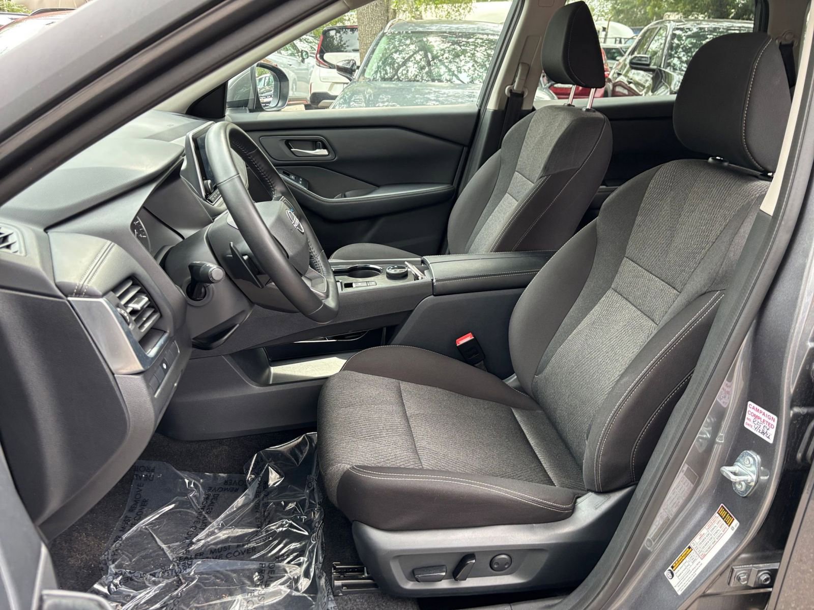 Used 2025 Nissan Rogue SV AWD/4WD image 29