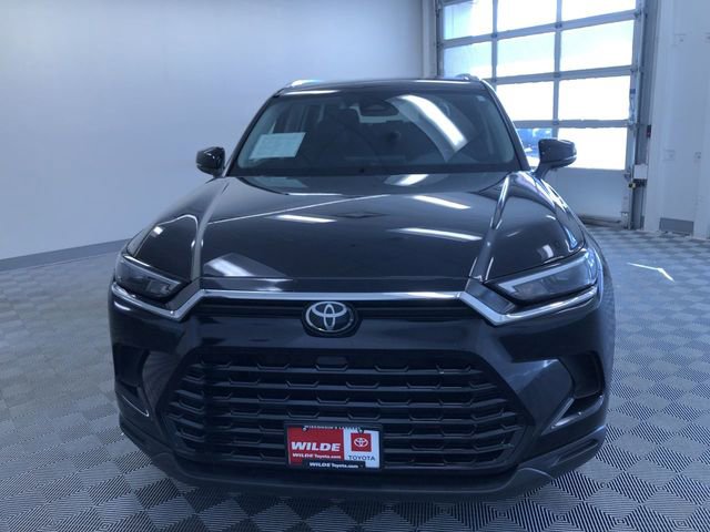 Used 2025 Toyota Grand Highlander AWD image 17