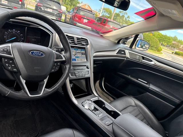 Used 2017 Ford Fusion SE w/ Fusion SE Technology Package FWD image 24