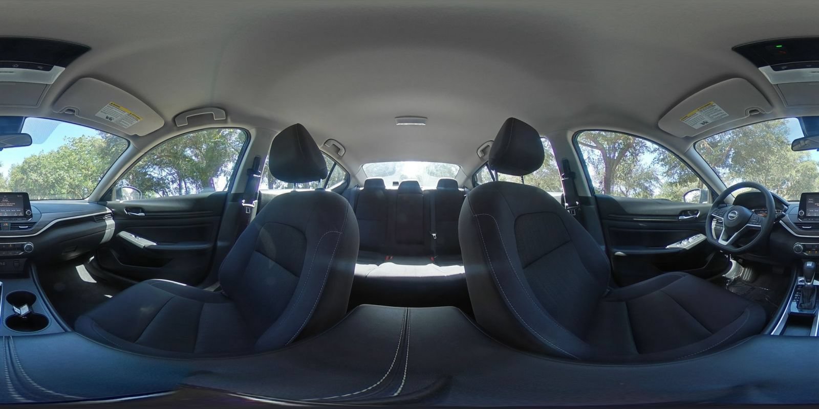 Used 2025 Nissan Altima 2.5 SV FWD image 37
