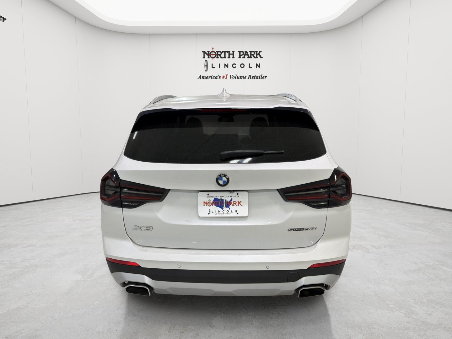 Used 2022 BMW X3 sDrive30i w/ Premium Package 2 RWD image 4