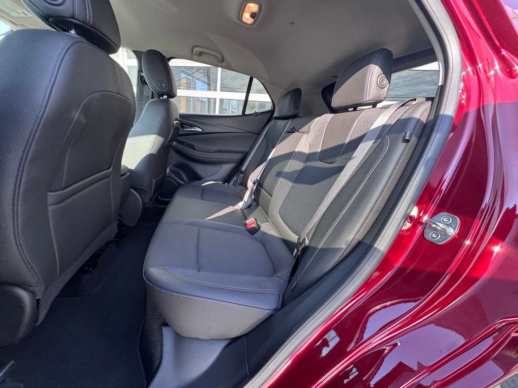 Used 2023 Buick Encore GX Select w/ Sport Touring Package image 27