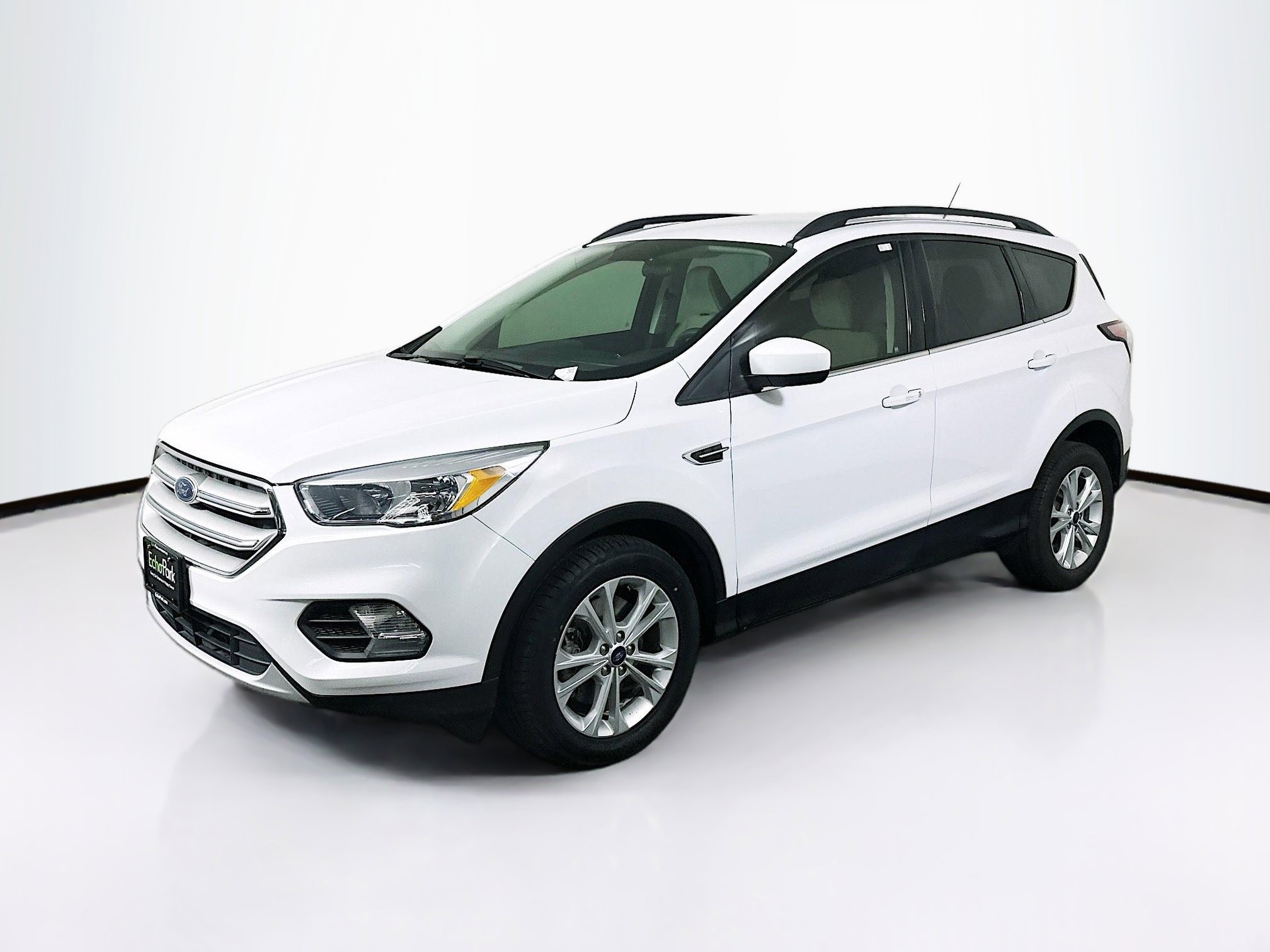 Used 2018 Ford Escape SE image 3