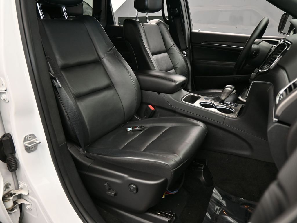 Used 2021 Jeep Grand Cherokee Limited image 46