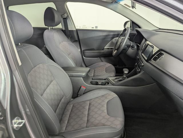 Used 2018 Kia Niro LX image 20
