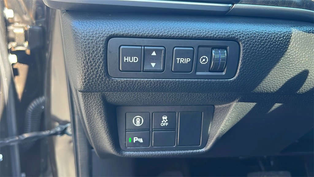 Used 2018 Honda Accord Touring image 15