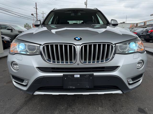 Used 2017 BMW X3 xDrive28i AWD/4WD image 2