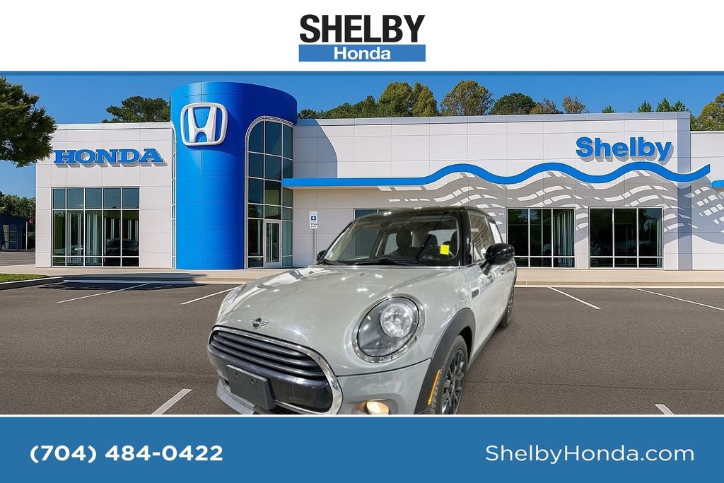 Used 2019 MINI Cooper 4-Door Hardtop image 1