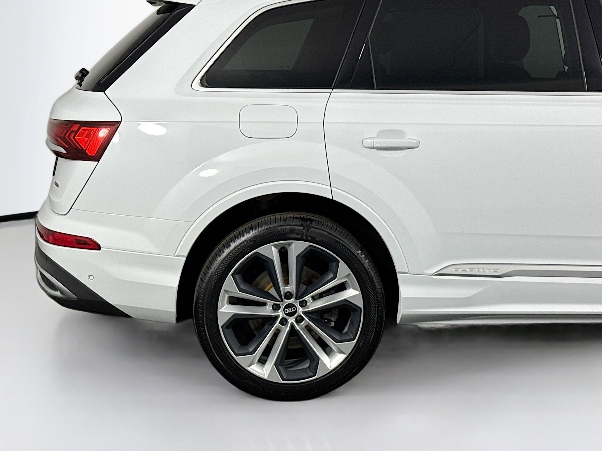Used 2021 Audi Q7 3.0T Premium Plus w/ Executive Package AWD/4WD image 42
