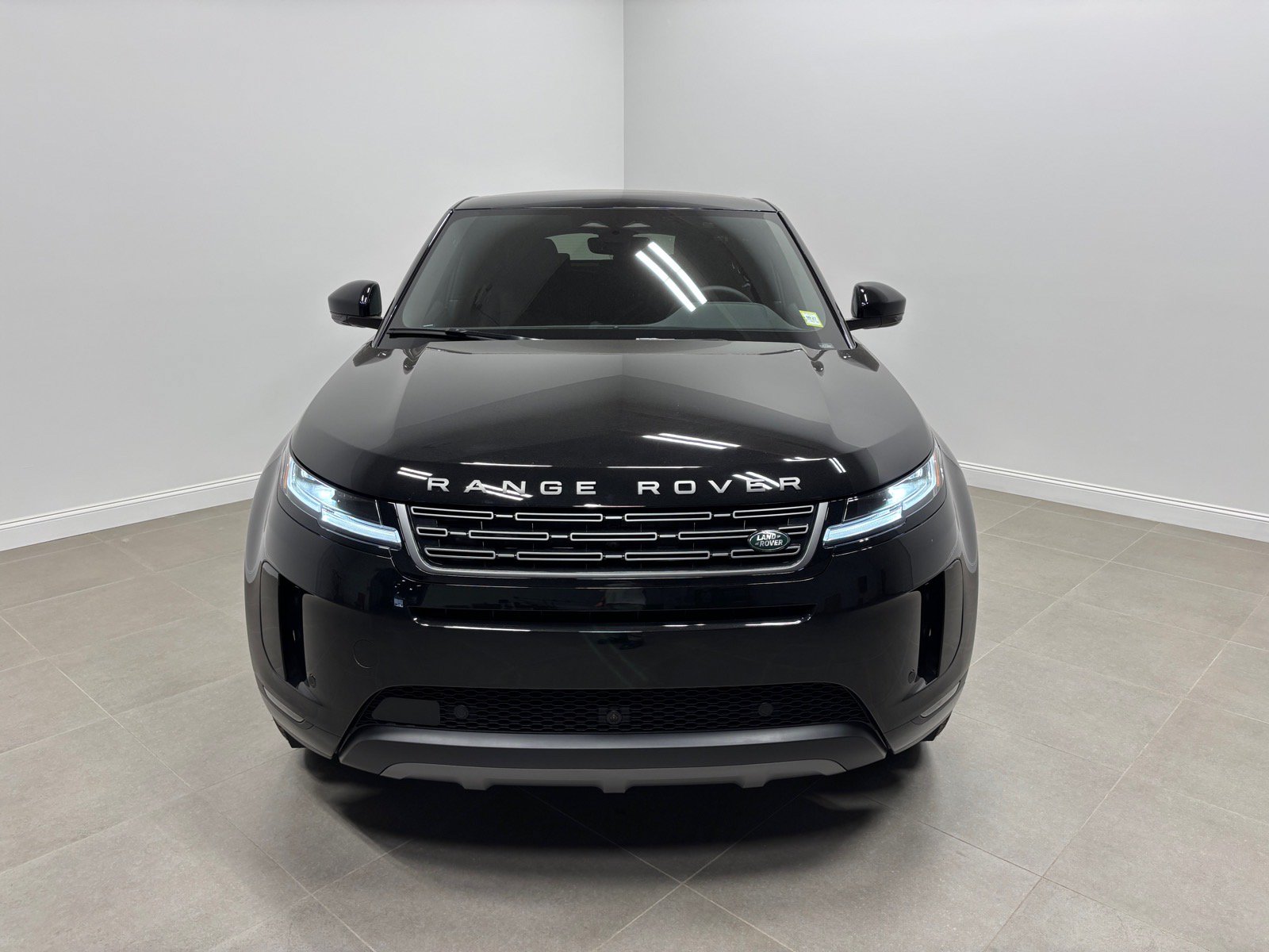 New 2026 Land Rover Range Rover Evoque S AWD/4WD image 3