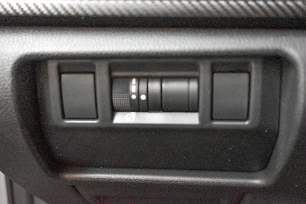 Used 2024 Subaru Crosstrek 2.0i Premium w/ Crosstrek Mirror Package image 17