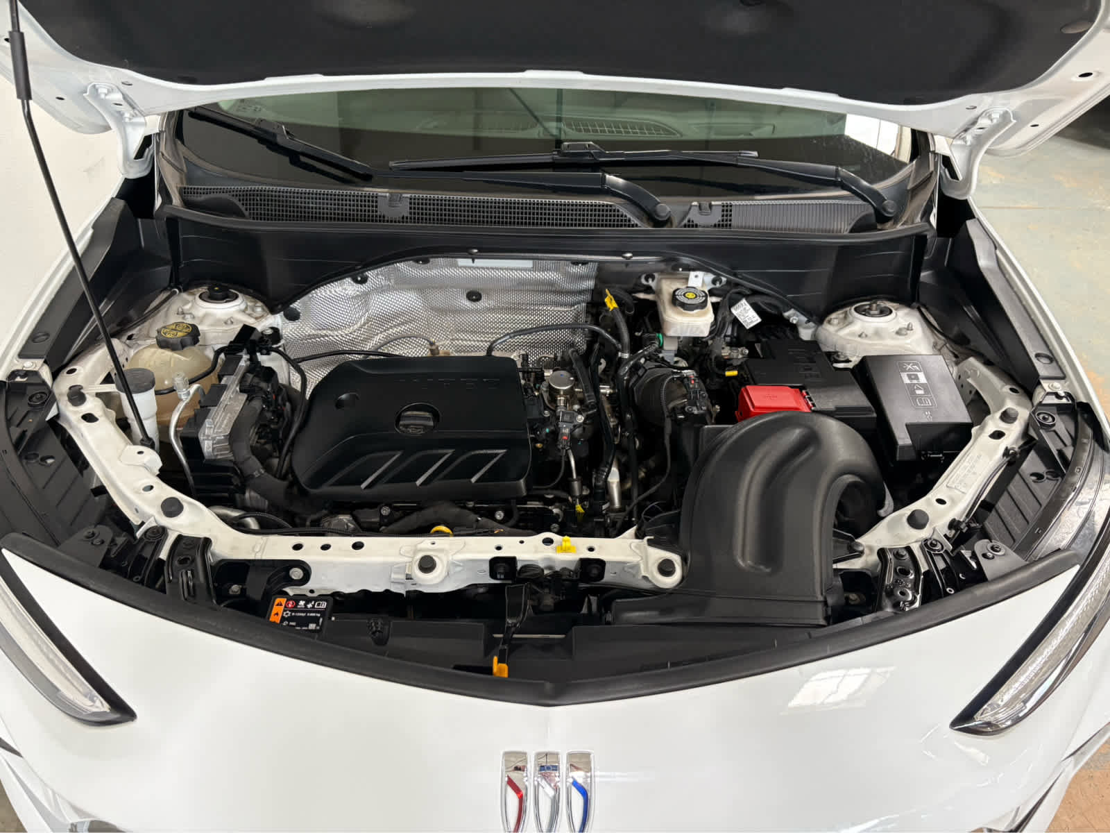 Certified 2024 Buick Encore GX Sport Touring image 12