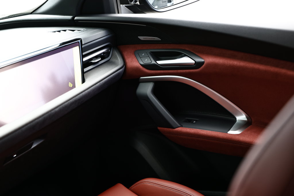 New 2026 Audi SQ5 Prestige AWD/4WD image 30
