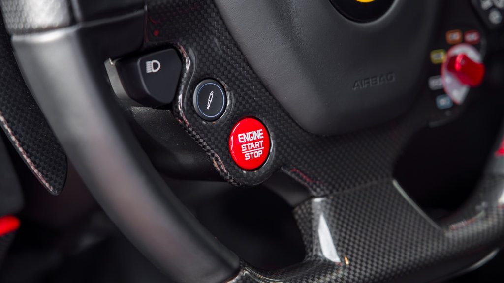 Used 2020 Ferrari 488 Pista Coupe RWD image 20