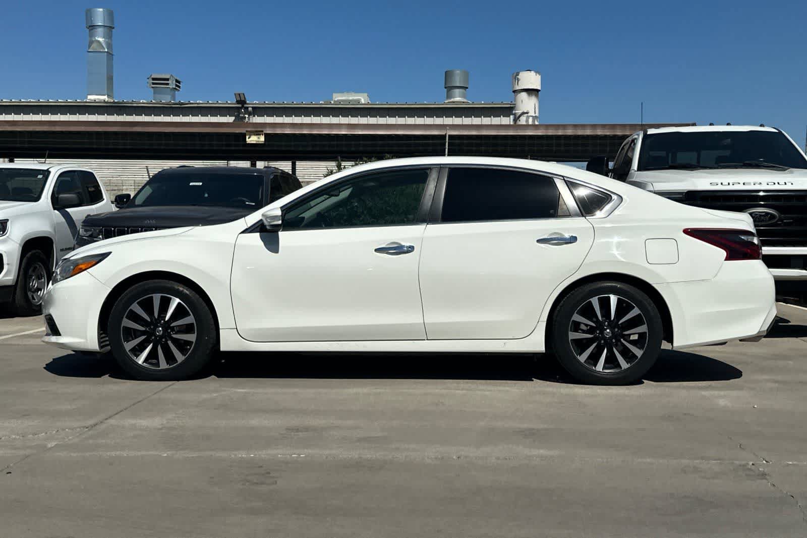Used 2018 Nissan Altima 2.5 SL FWD image 6