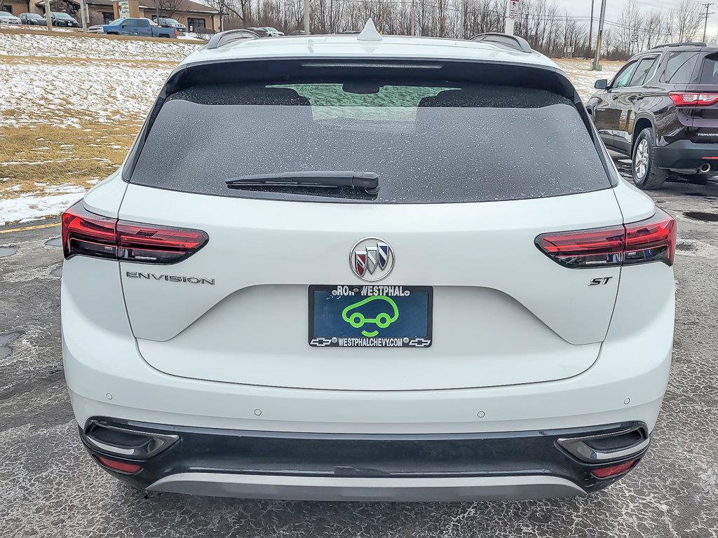 Certified 2022 Buick Envision Essence w/ Sport Touring Package image 6