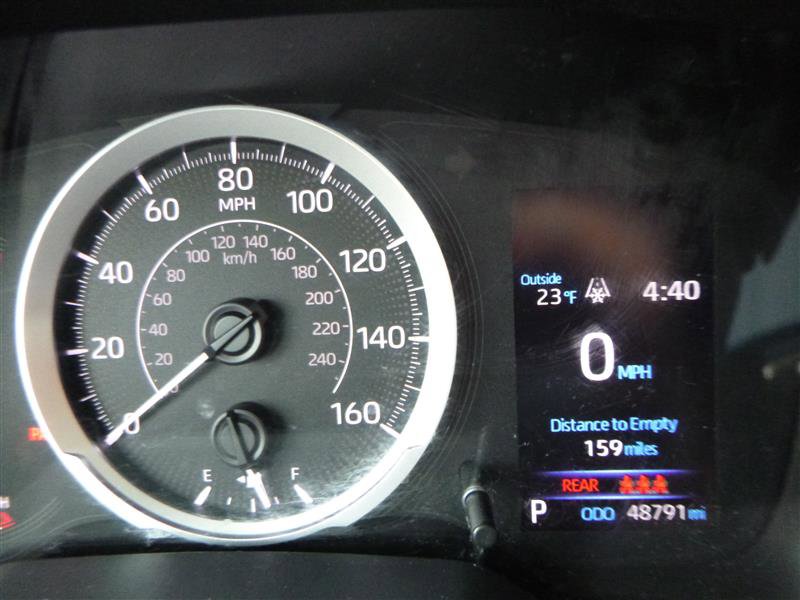 Used 2021 Toyota Corolla LE image 12