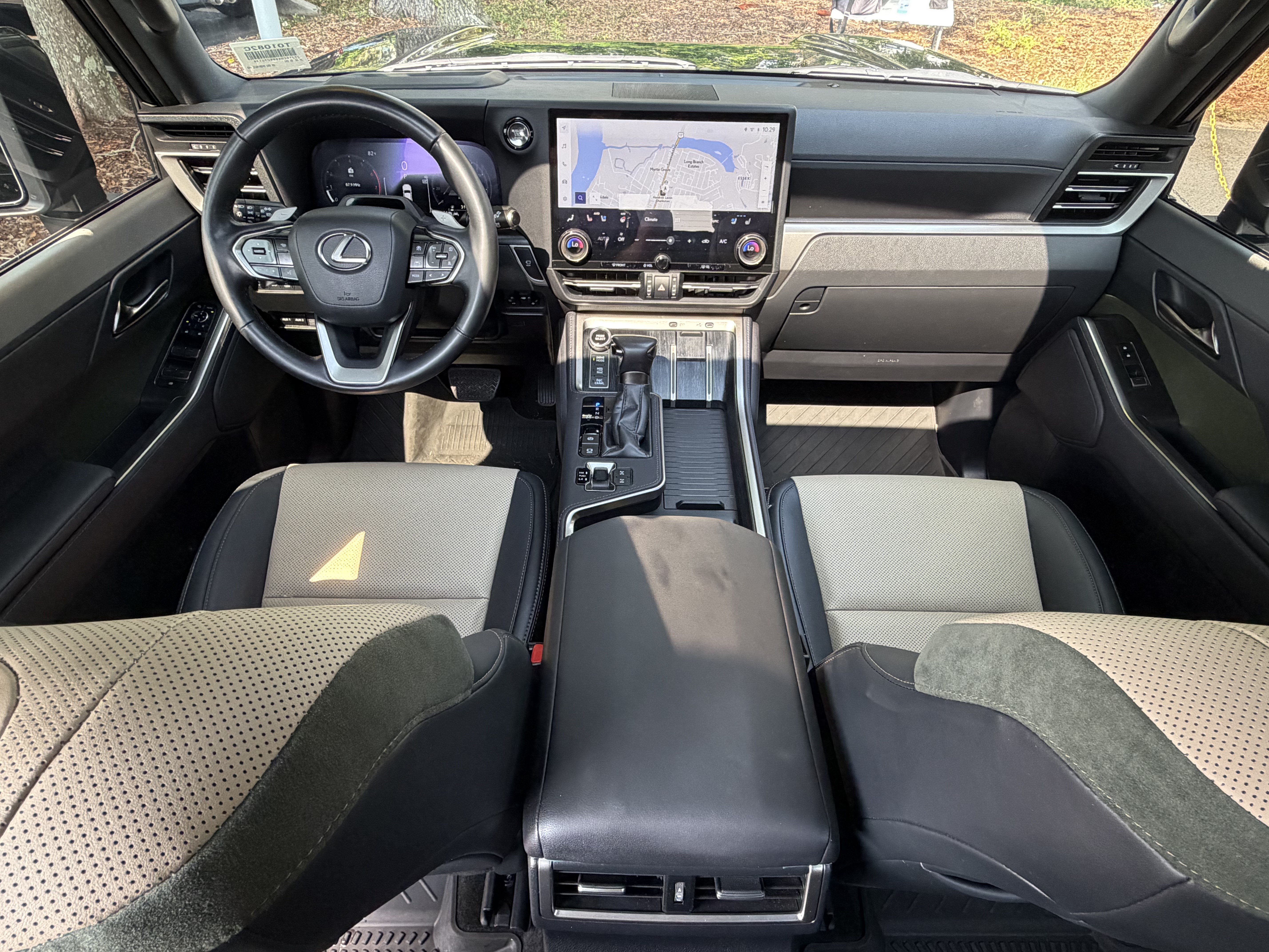 Certified 2025 Lexus GX 550 AWD/4WD image 35