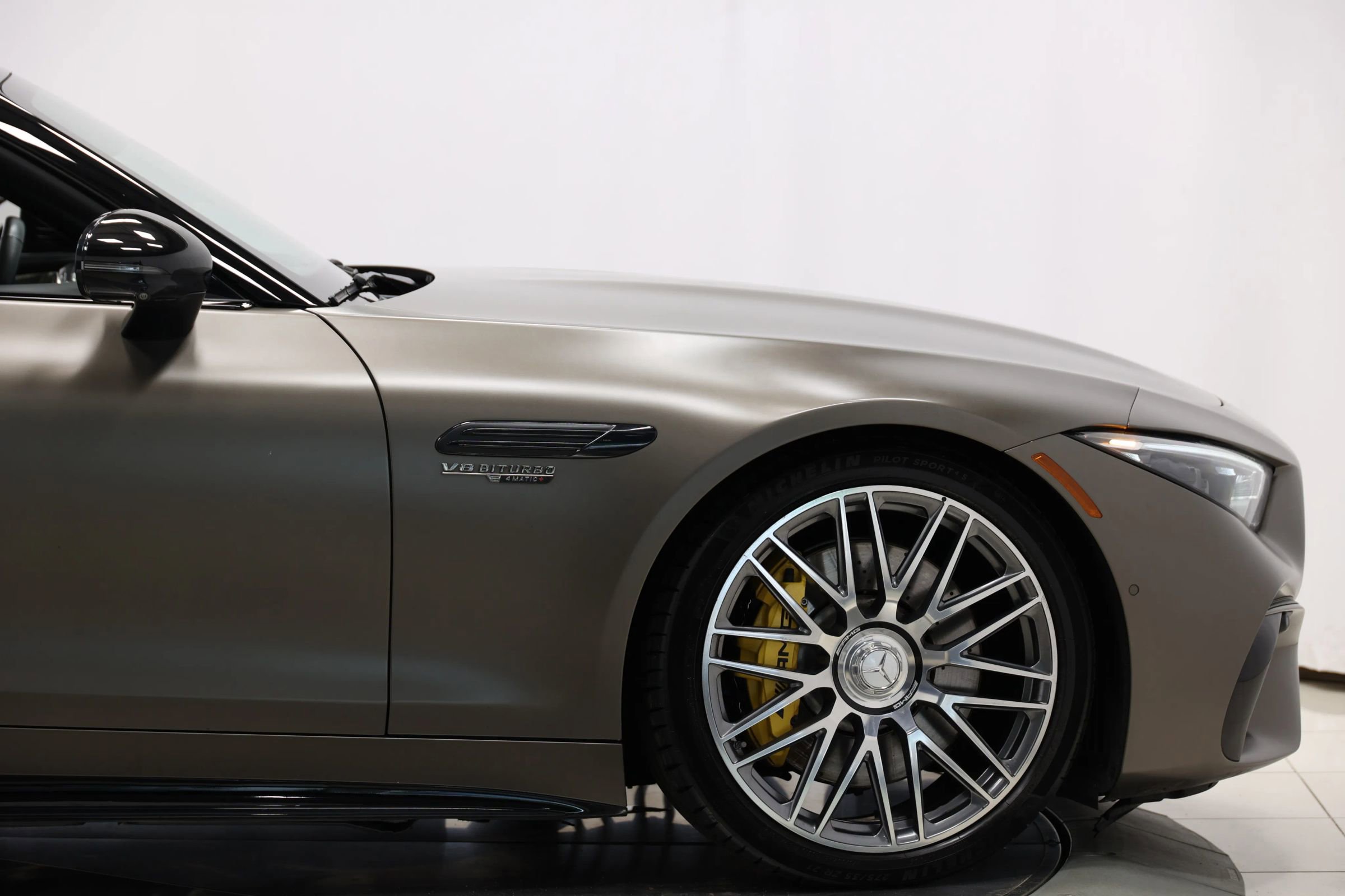 Used 2022 Mercedes-Benz SL 63 AMG 4MATIC image 64