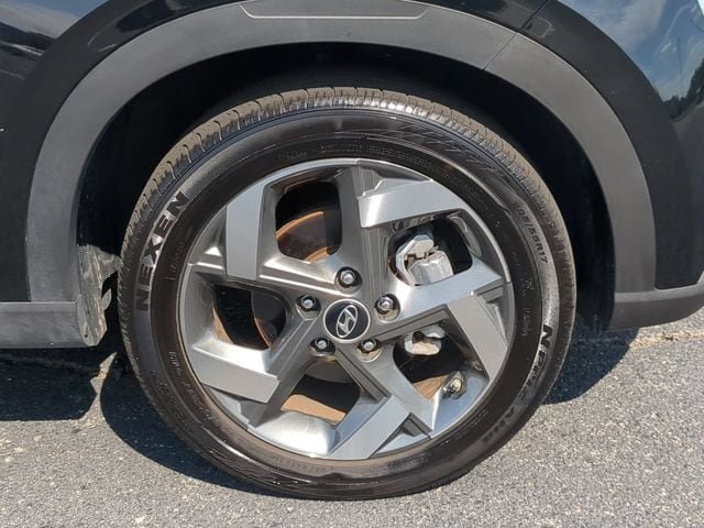 Used 2024 Hyundai Venue SEL FWD image 10