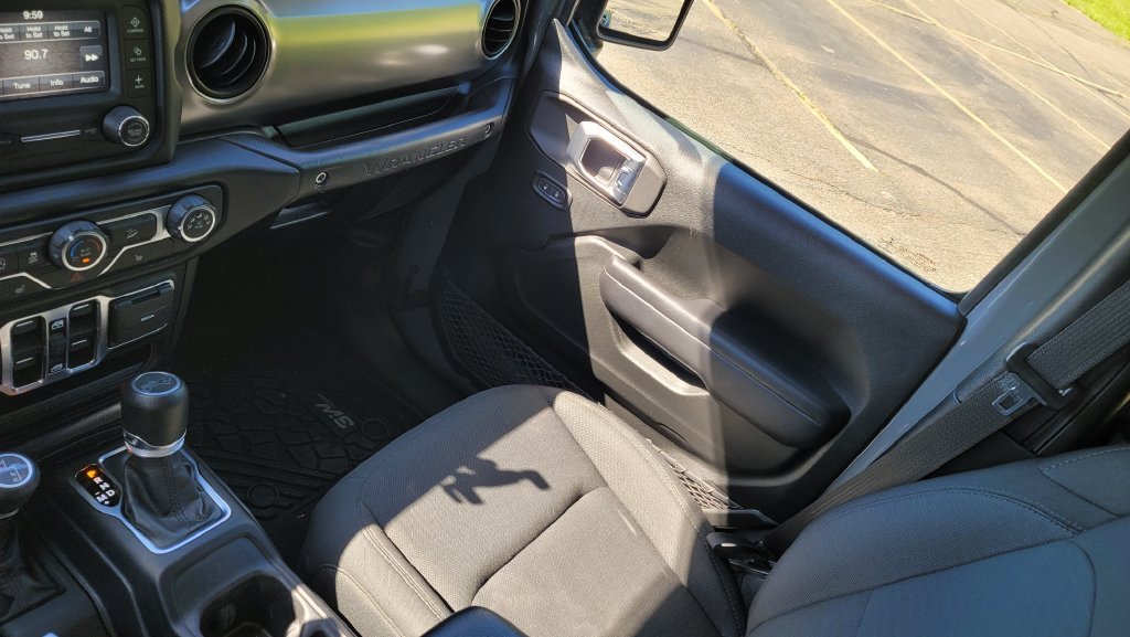 Used 2019 Jeep Wrangler Unlimited Sport S AWD/4WD image 23