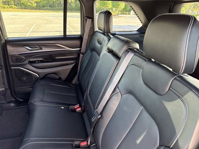 Used 2024 Jeep Grand Cherokee Overland w/ Trailer Tow Package image 11