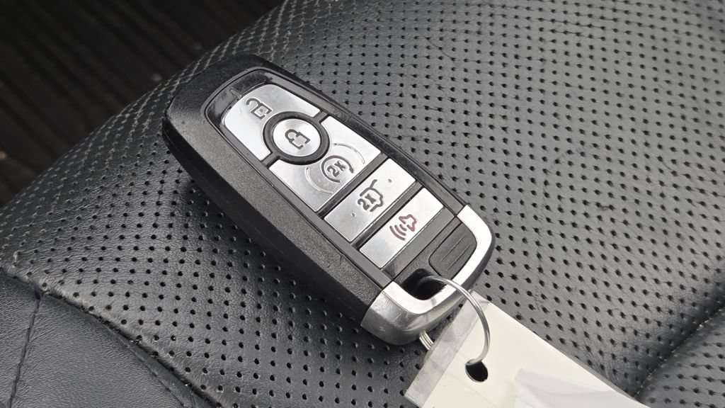Used 2020 Ford Expedition Max Platinum AWD/4WD image 40